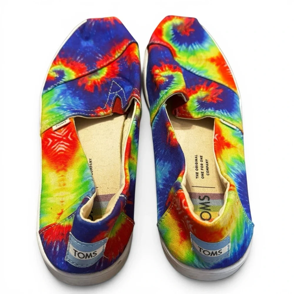 TOMS Tie Dye Rainbow Slip On Shoes Womens‎ Size 8 Canvas Flats
